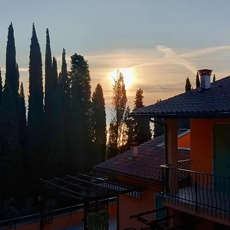 La Verbena A Fianco Del Vittoriale, Vista Piscina, 10 Minuti A Piedi Dal Lungo * 가르도네리비에라